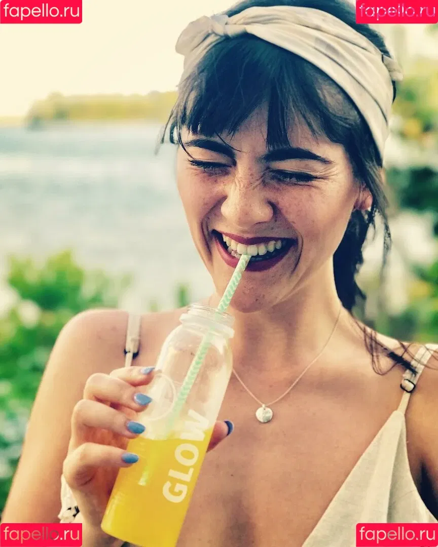Isabelle Fuhrman Onlyfans Photo Gallery 
