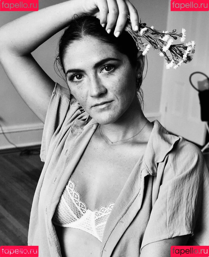 Isabelle Fuhrman Onlyfans Photo Gallery 