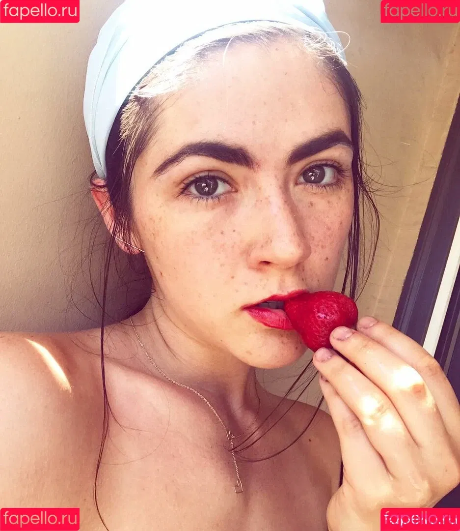 Isabelle Fuhrman Onlyfans Photo Gallery 