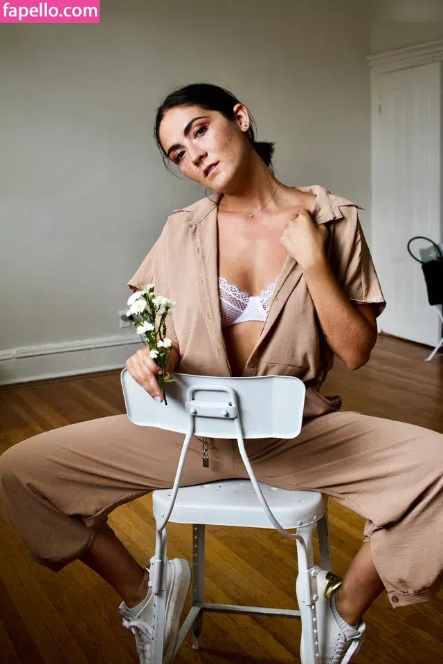 Isabelle Fuhrman Onlyfans Photo Gallery 