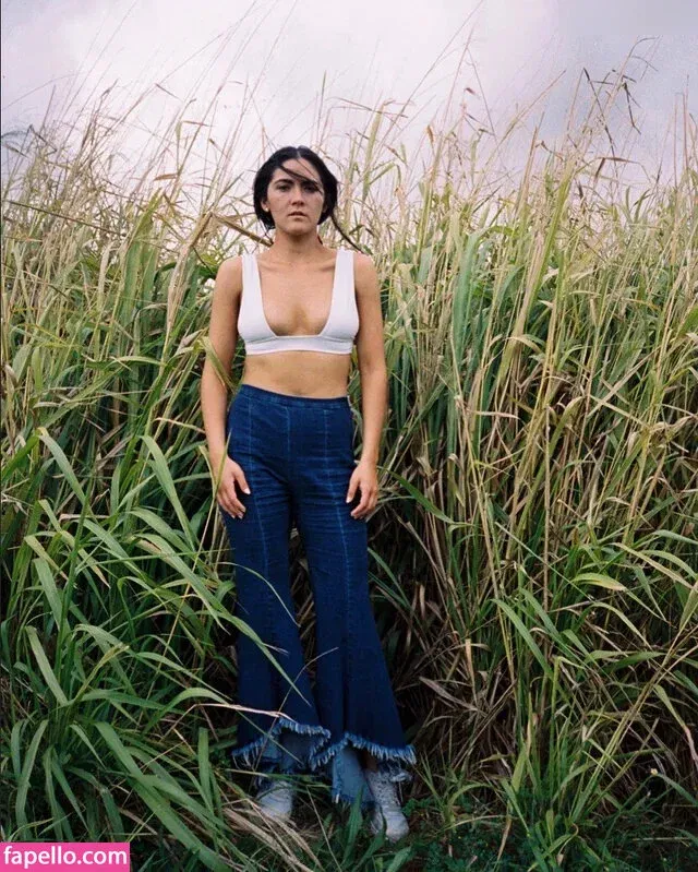 Isabelle Fuhrman Onlyfans Photo Gallery 