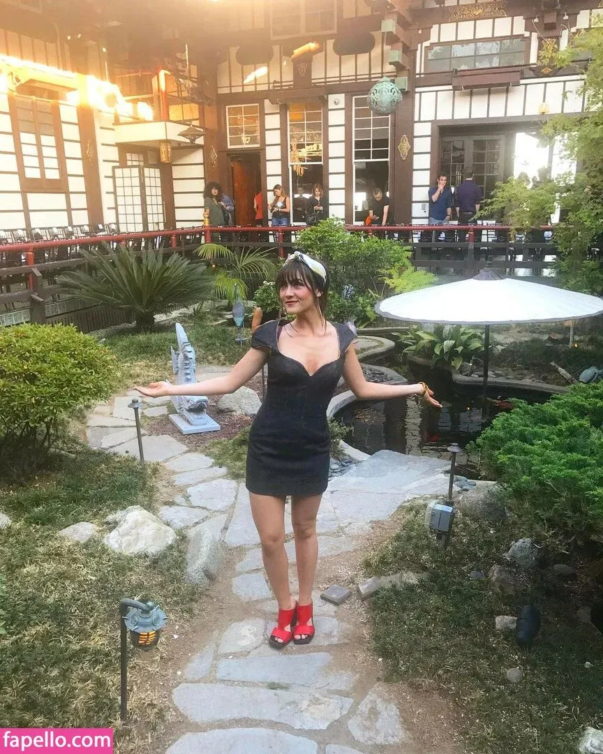 Isabelle Fuhrman Onlyfans Photo Gallery 