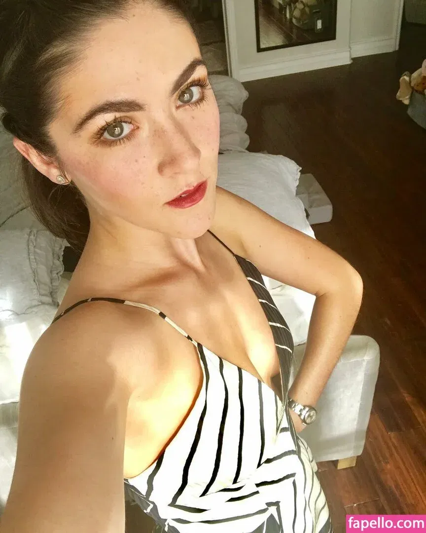 Isabelle Fuhrman Onlyfans Photo Gallery 