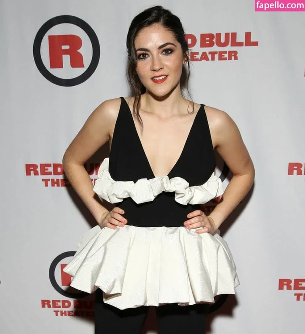 Isabelle Fuhrman Onlyfans Photo Gallery 