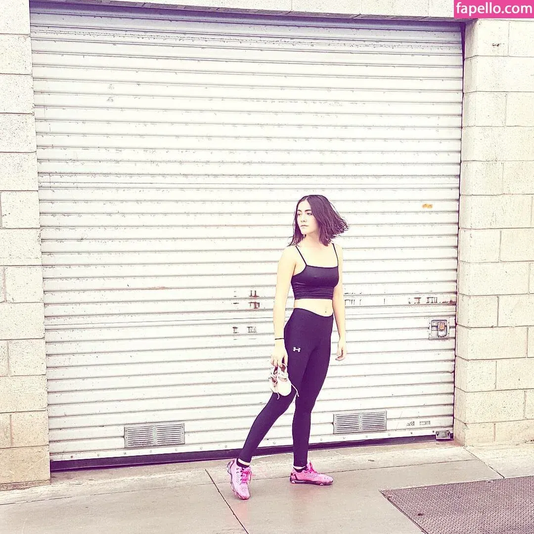 Isabelle Fuhrman Onlyfans Photo Gallery 