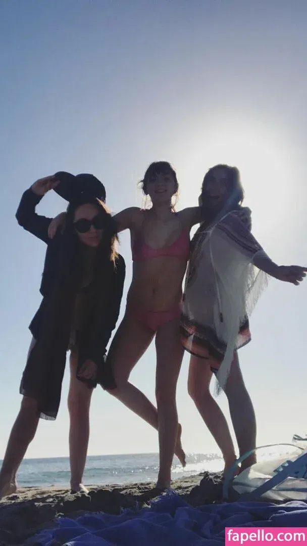 Isabelle Fuhrman Onlyfans Photo Gallery 