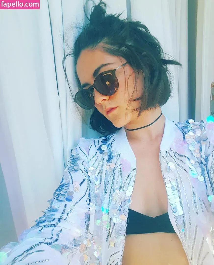 Isabelle Fuhrman Onlyfans Photo Gallery 