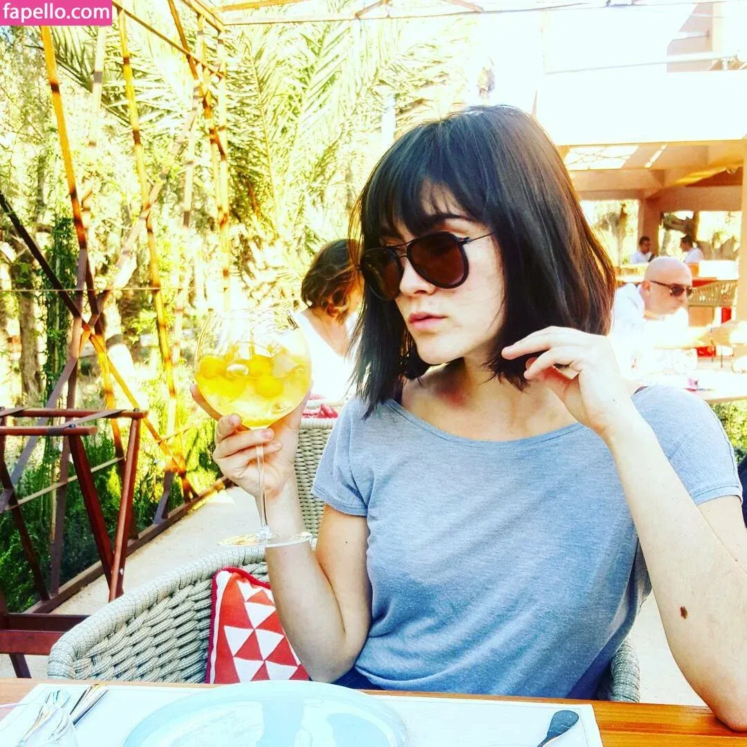 Isabelle Fuhrman Onlyfans Photo Gallery 