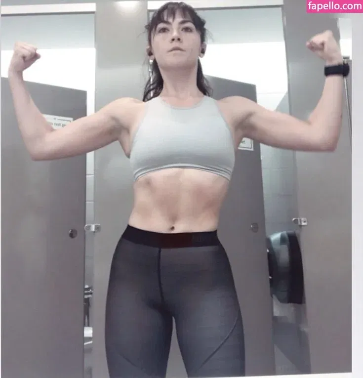 Isabelle Fuhrman Onlyfans Photo Gallery 