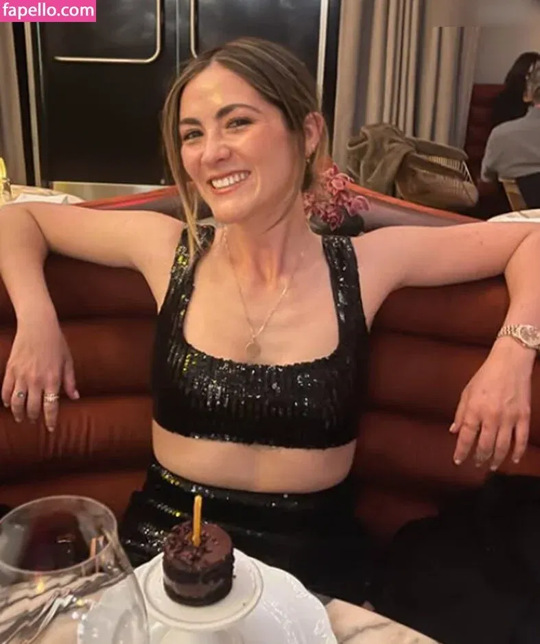 Isabelle Fuhrman Onlyfans Photo Gallery 