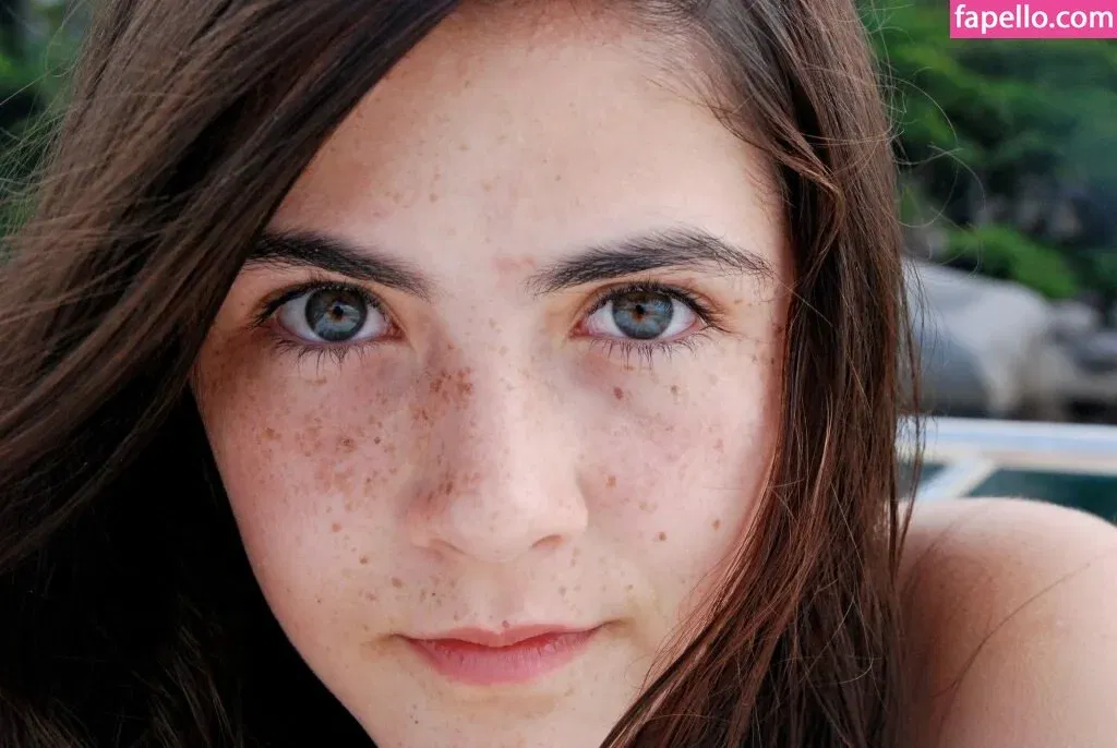 Isabelle Fuhrman Onlyfans Photo Gallery 