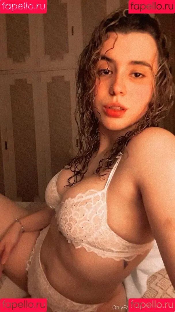 ccapitanax Onlyfans Photo Gallery 
