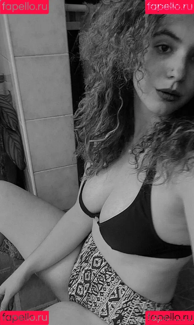 ccapitanax Onlyfans Photo Gallery 