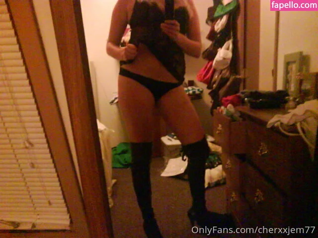 cherxxjem77 Onlyfans Photo Gallery 