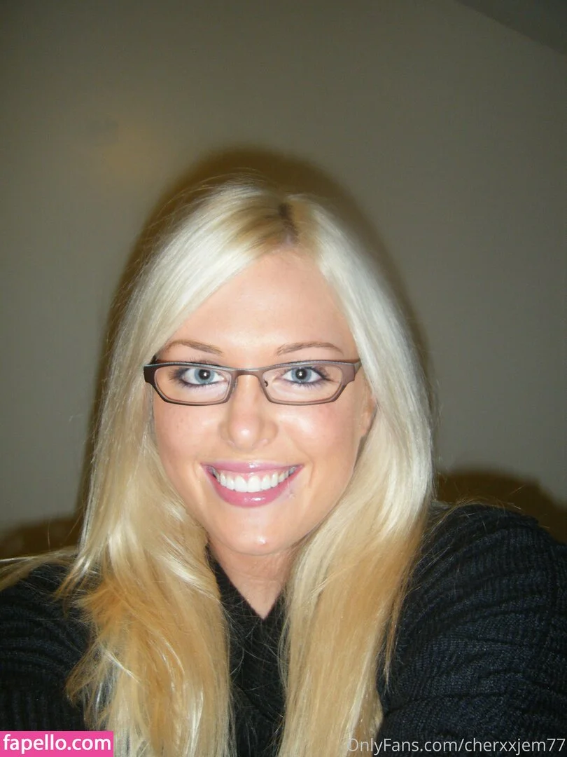 cherxxjem77 Onlyfans Photo Gallery 