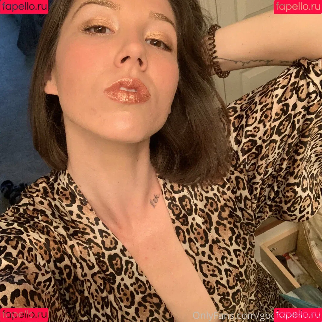 Goddess Wolfe Onlyfans Photo Gallery 
