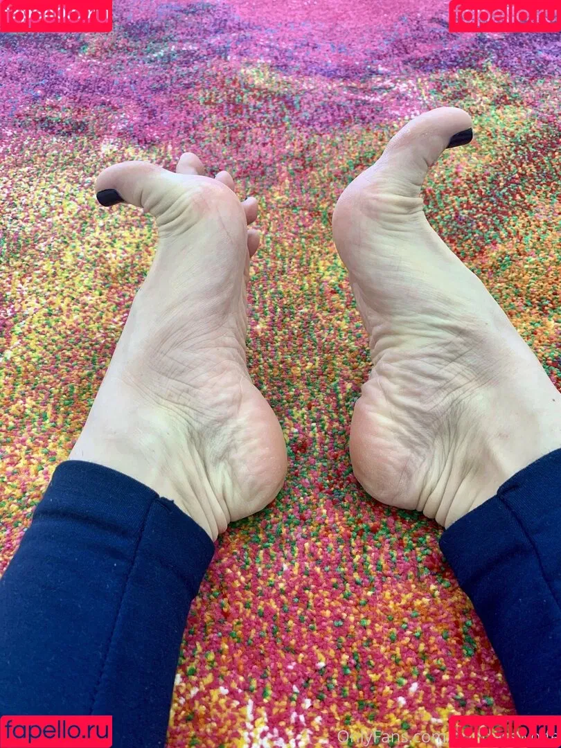 Goddess Wolfe Onlyfans Photo Gallery 