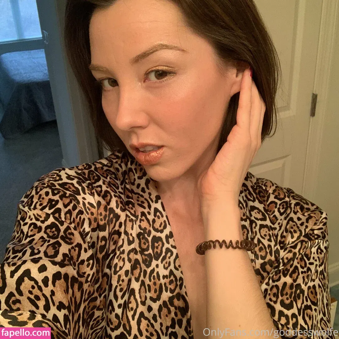 Goddess Wolfe Onlyfans Photo Gallery 