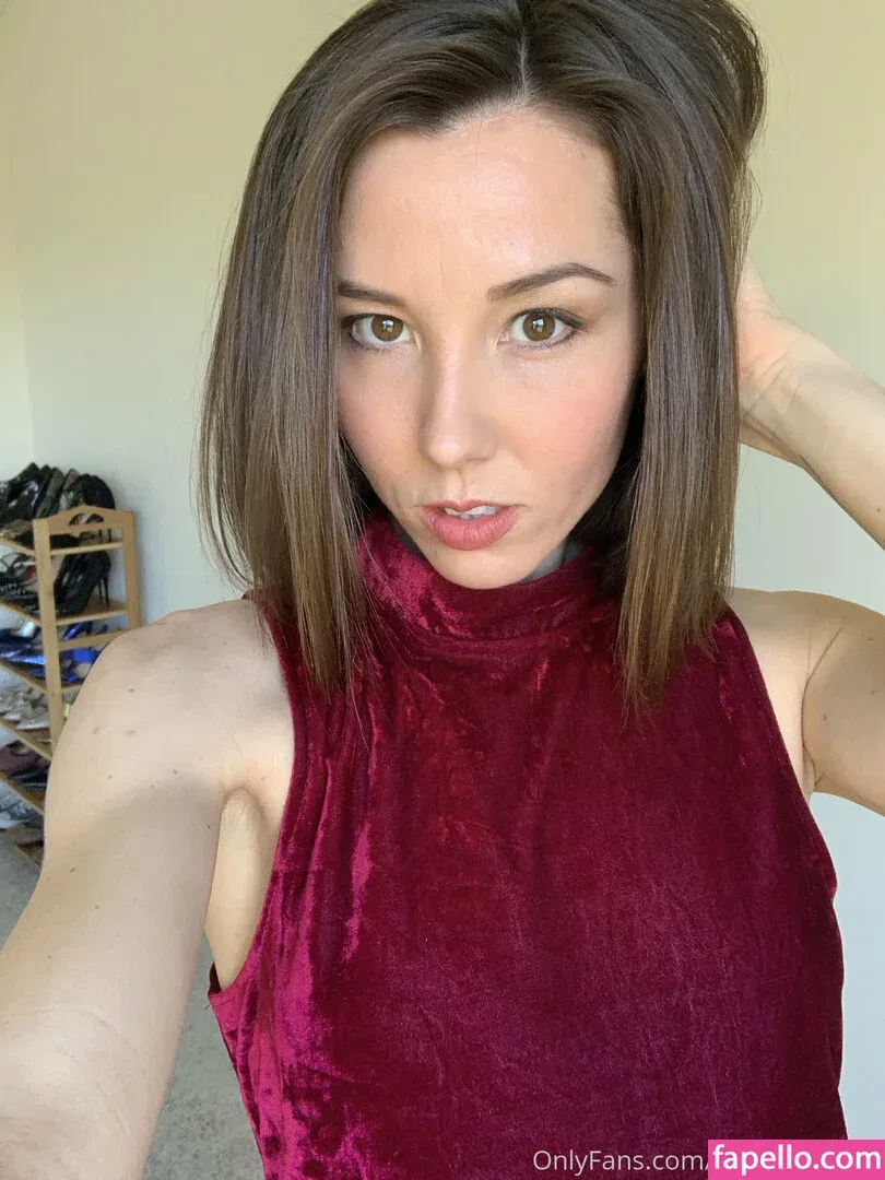 Goddess Wolfe Onlyfans Photo Gallery 