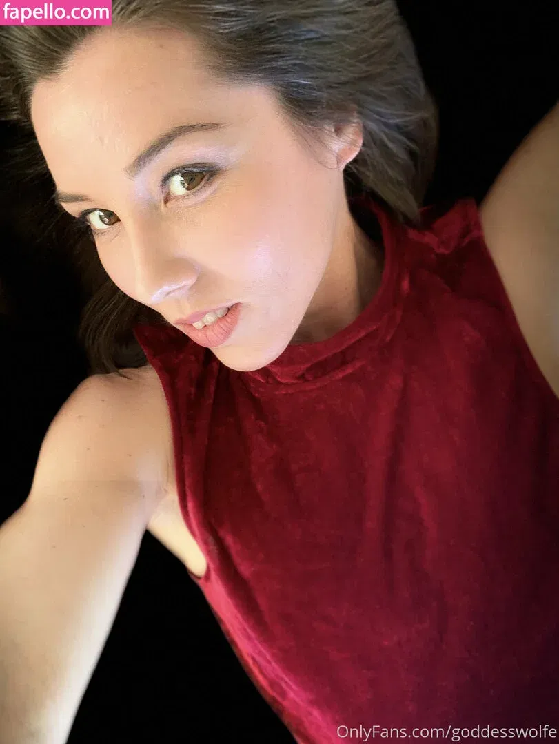 Goddess Wolfe Onlyfans Photo Gallery 