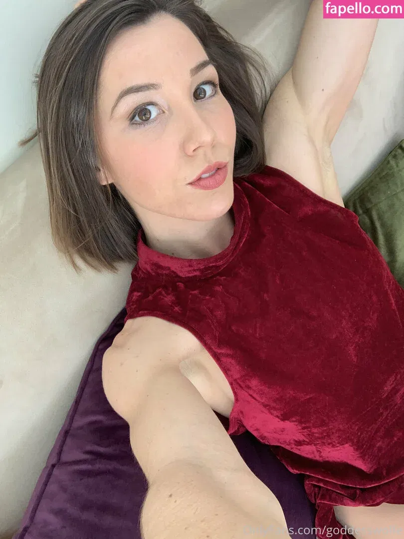 Goddess Wolfe Onlyfans Photo Gallery 