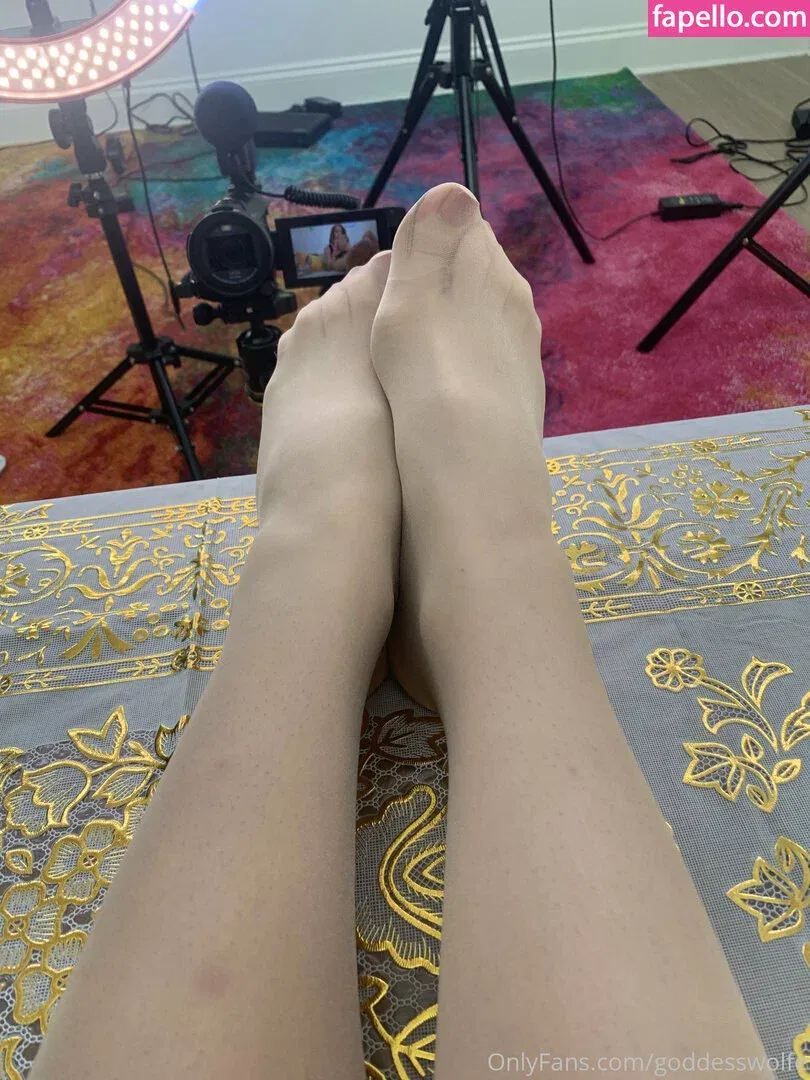 Goddess Wolfe Onlyfans Photo Gallery 