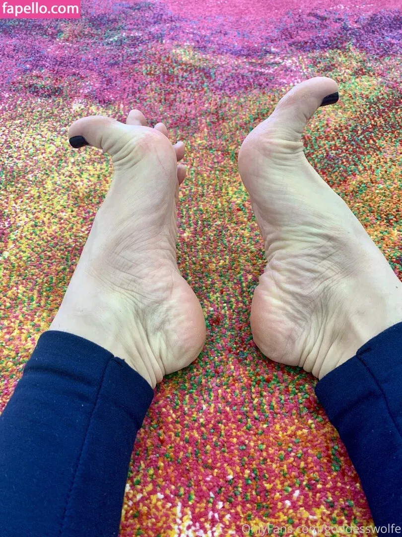 Goddess Wolfe Onlyfans Photo Gallery 