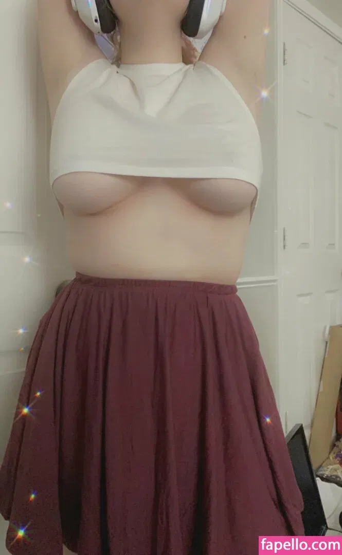 Poke Mommy Onlyfans Photo Gallery 