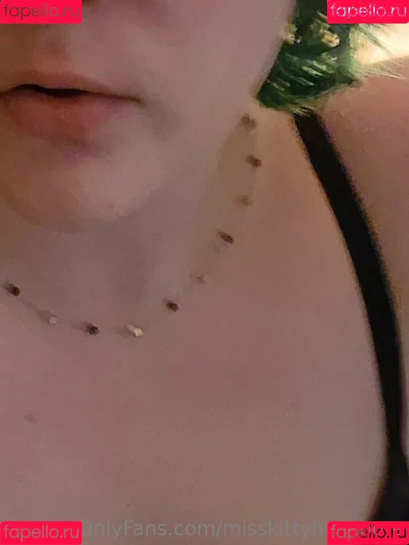 misskittyhellebore Onlyfans Photo Gallery 