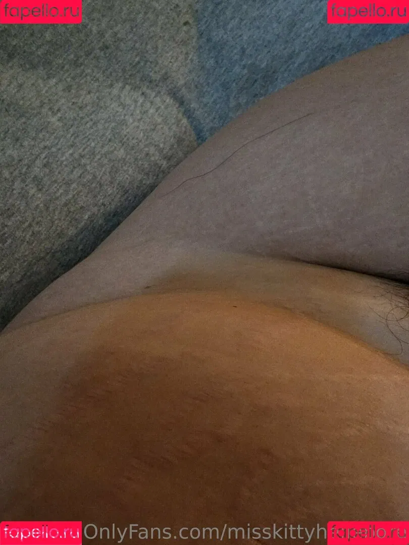 misskittyhellebore Onlyfans Photo Gallery 