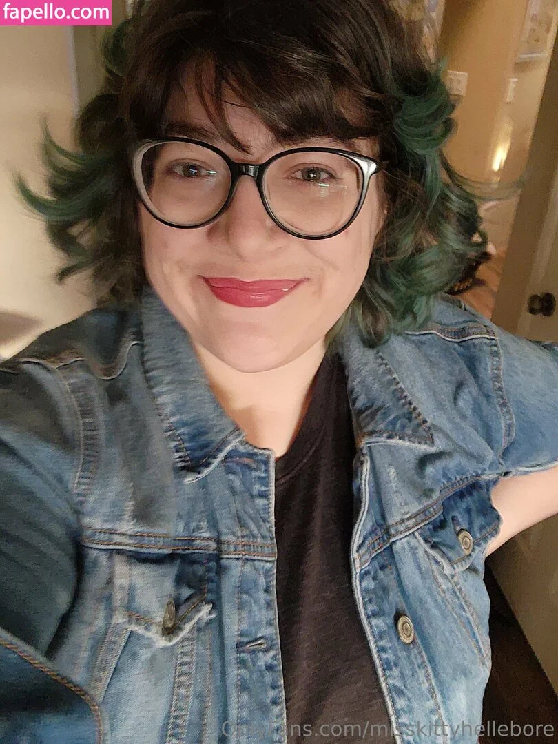 misskittyhellebore Onlyfans Photo Gallery 