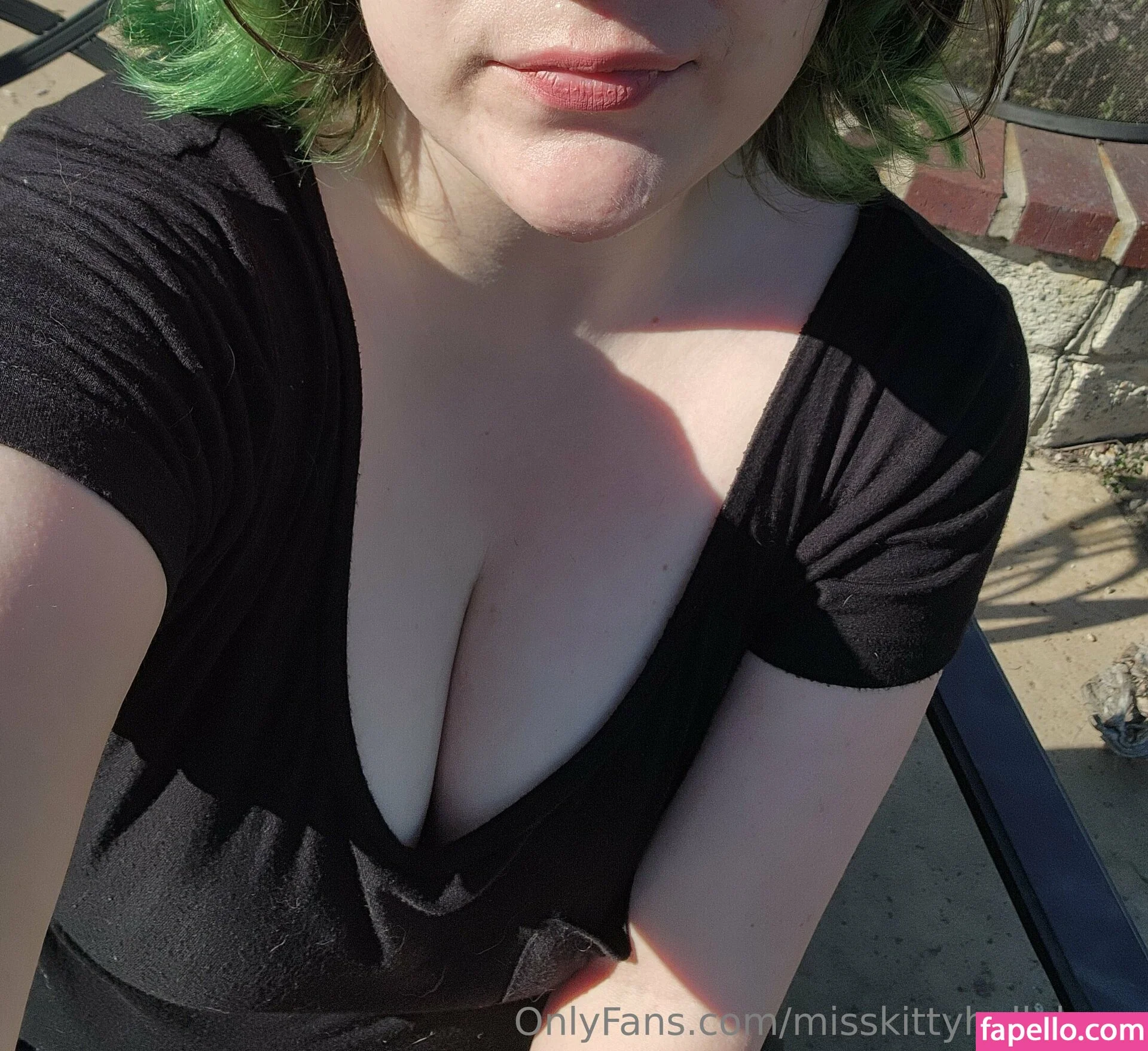 misskittyhellebore Onlyfans Photo Gallery 