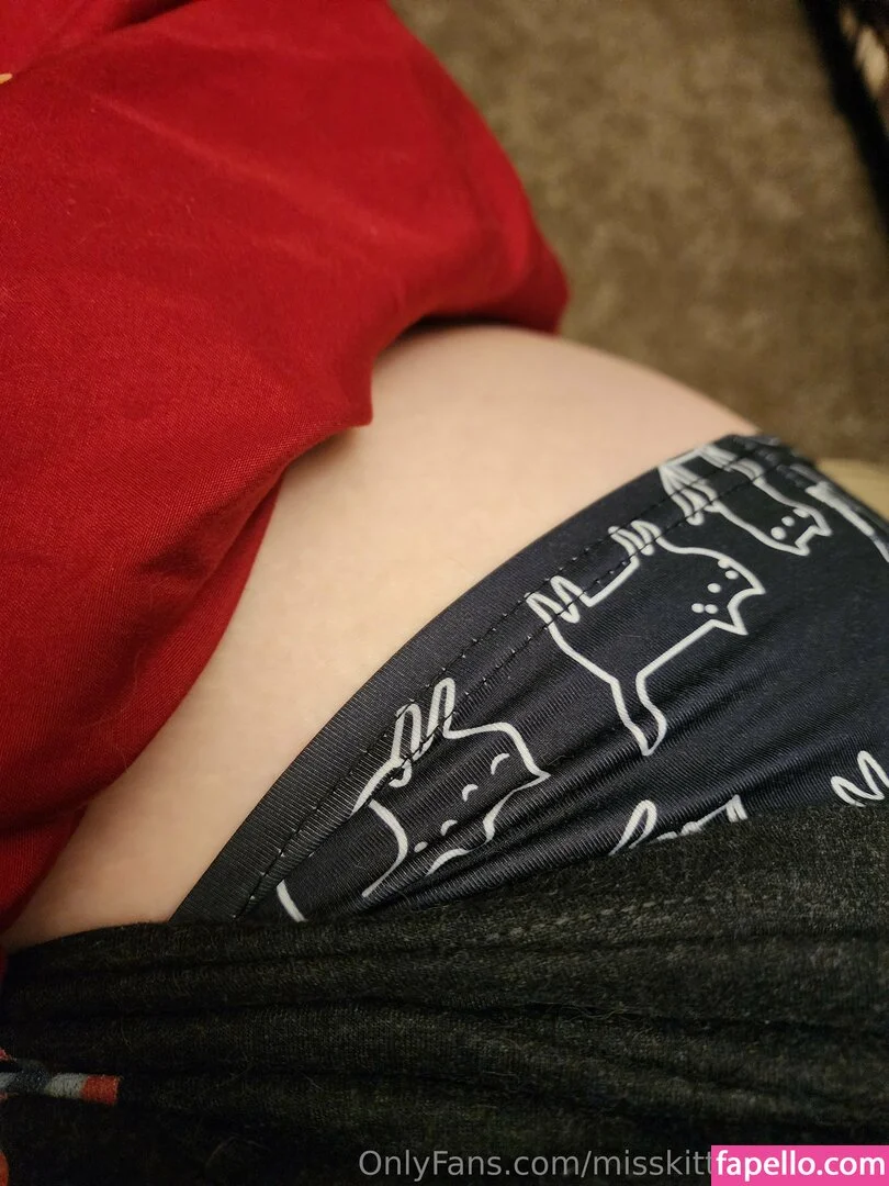 misskittyhellebore Onlyfans Photo Gallery 