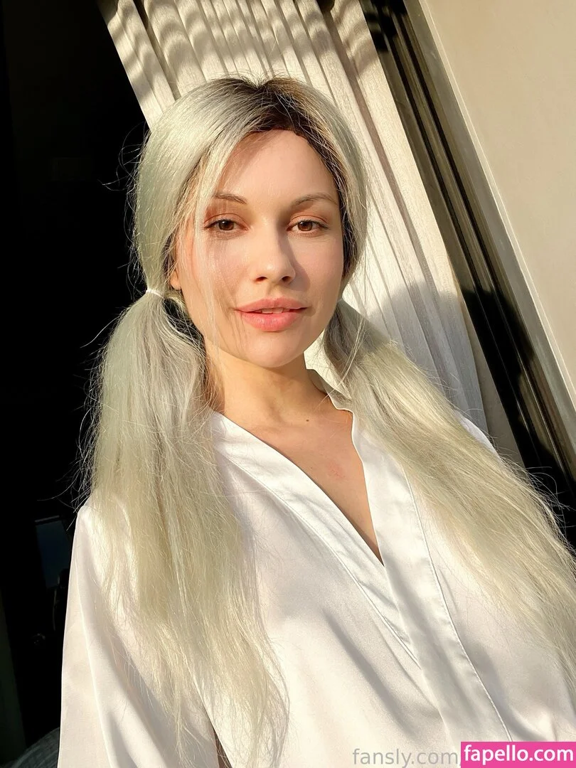 Amelovely Onlyfans Photo Gallery 