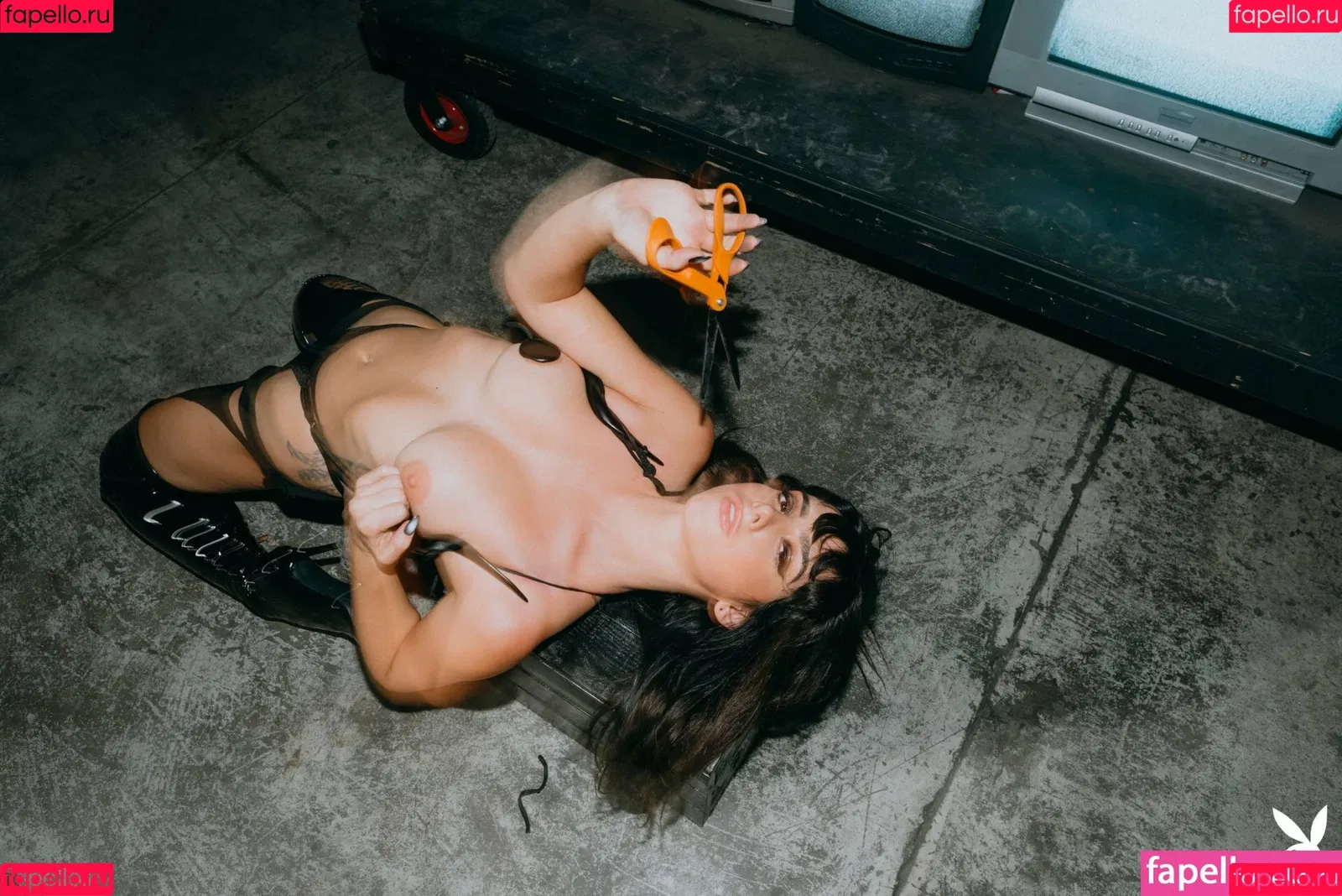 Reed Suicide Onlyfans Photo Gallery 