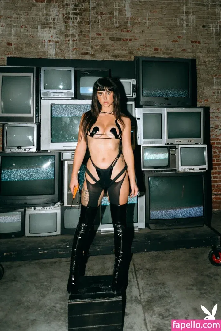 Reed Suicide Onlyfans Photo Gallery 