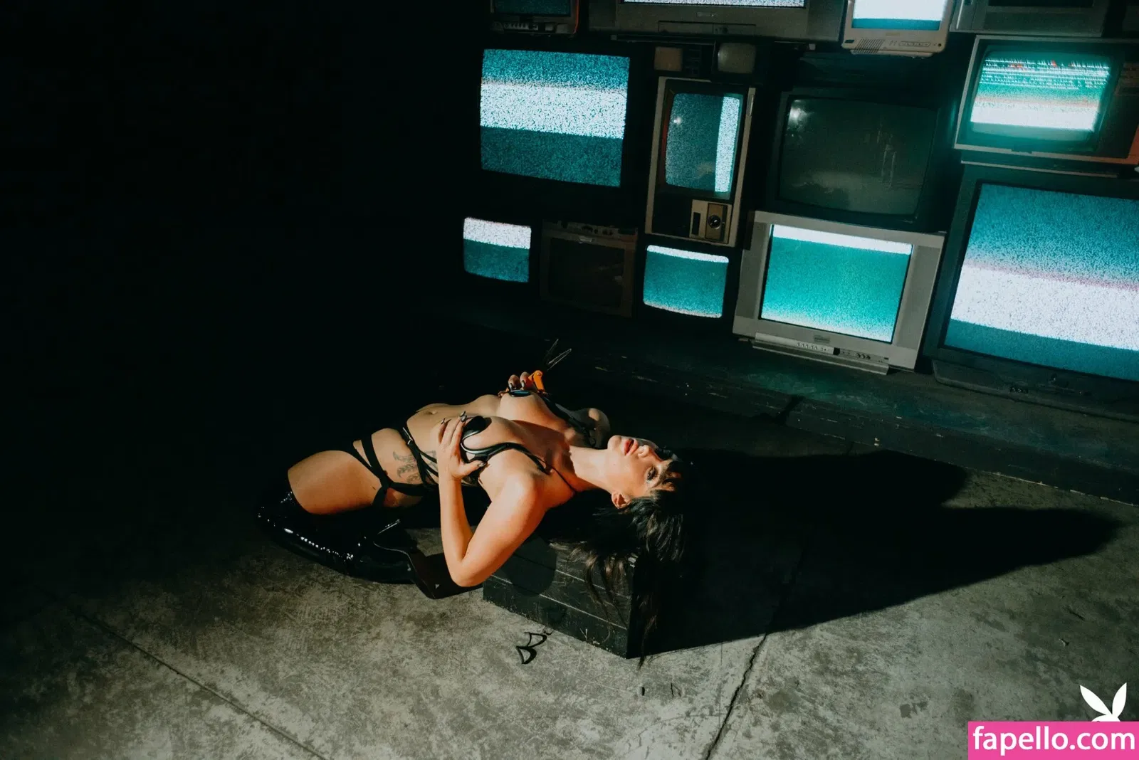 Reed Suicide Onlyfans Photo Gallery 