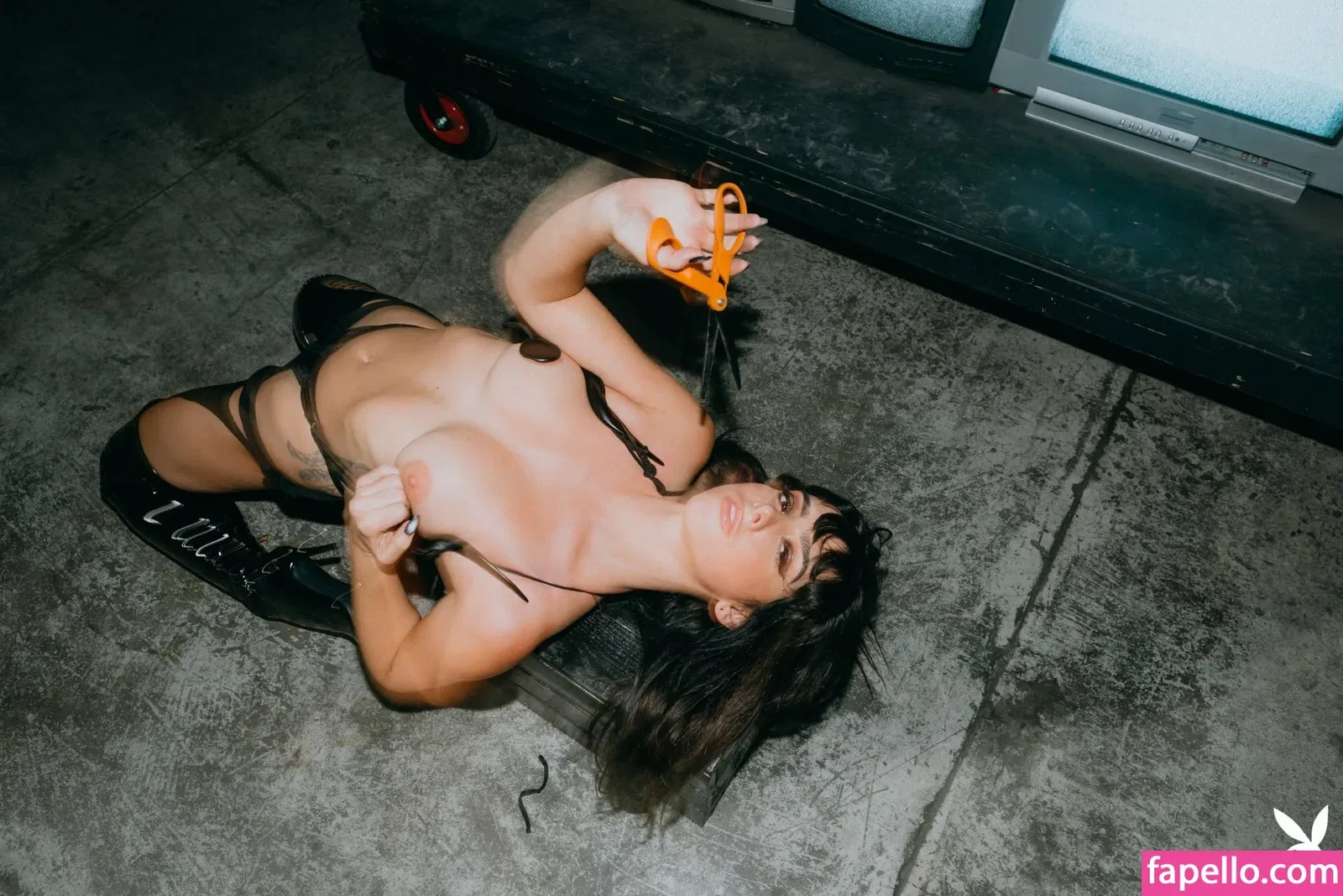 Reed Suicide Onlyfans Photo Gallery 