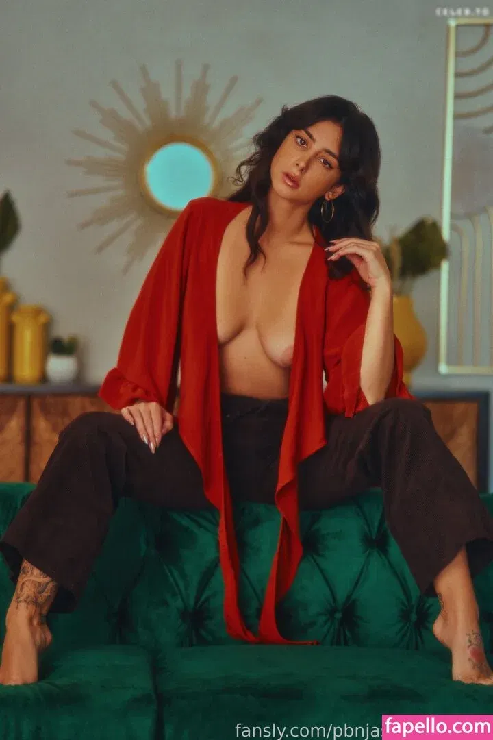 Reed Suicide Onlyfans Photo Gallery 