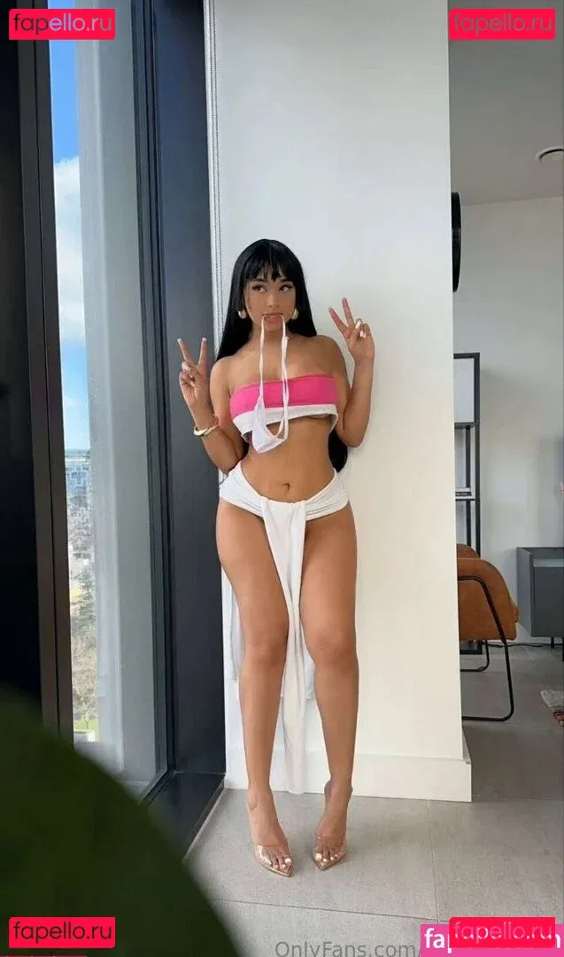 Lela Sohna Onlyfans Photo Gallery 