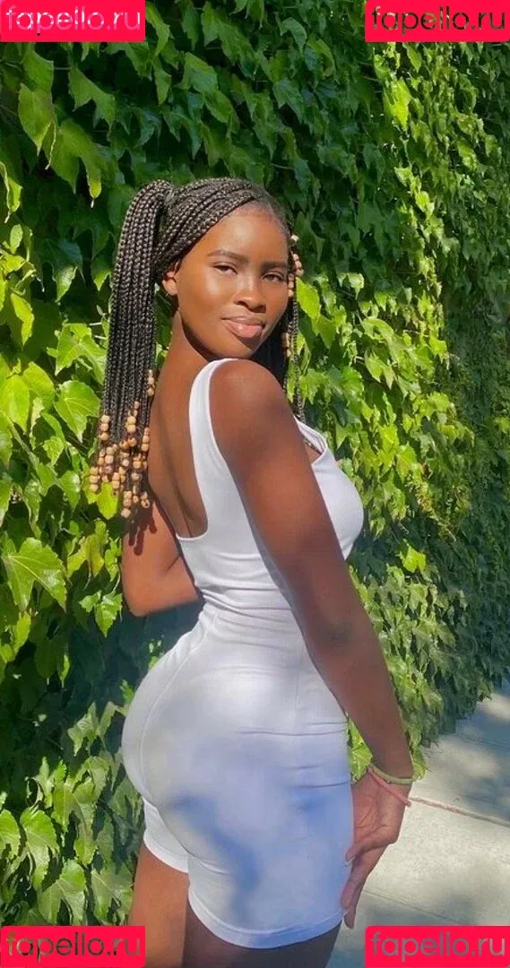 baddierueee Onlyfans Photo Gallery 