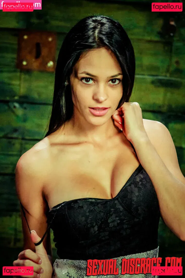 Jasmine Caro Onlyfans Photo Gallery 