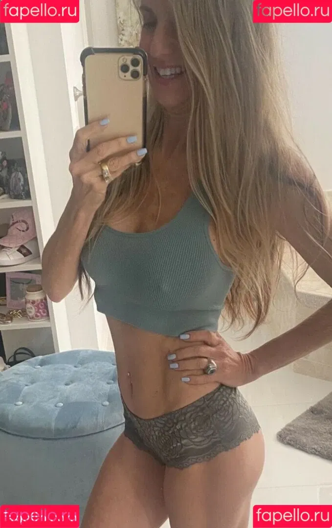 Karen Ficarelli Onlyfans Photo Gallery 