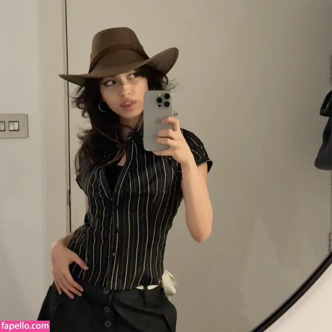 sanymaaa Onlyfans Photo Gallery 