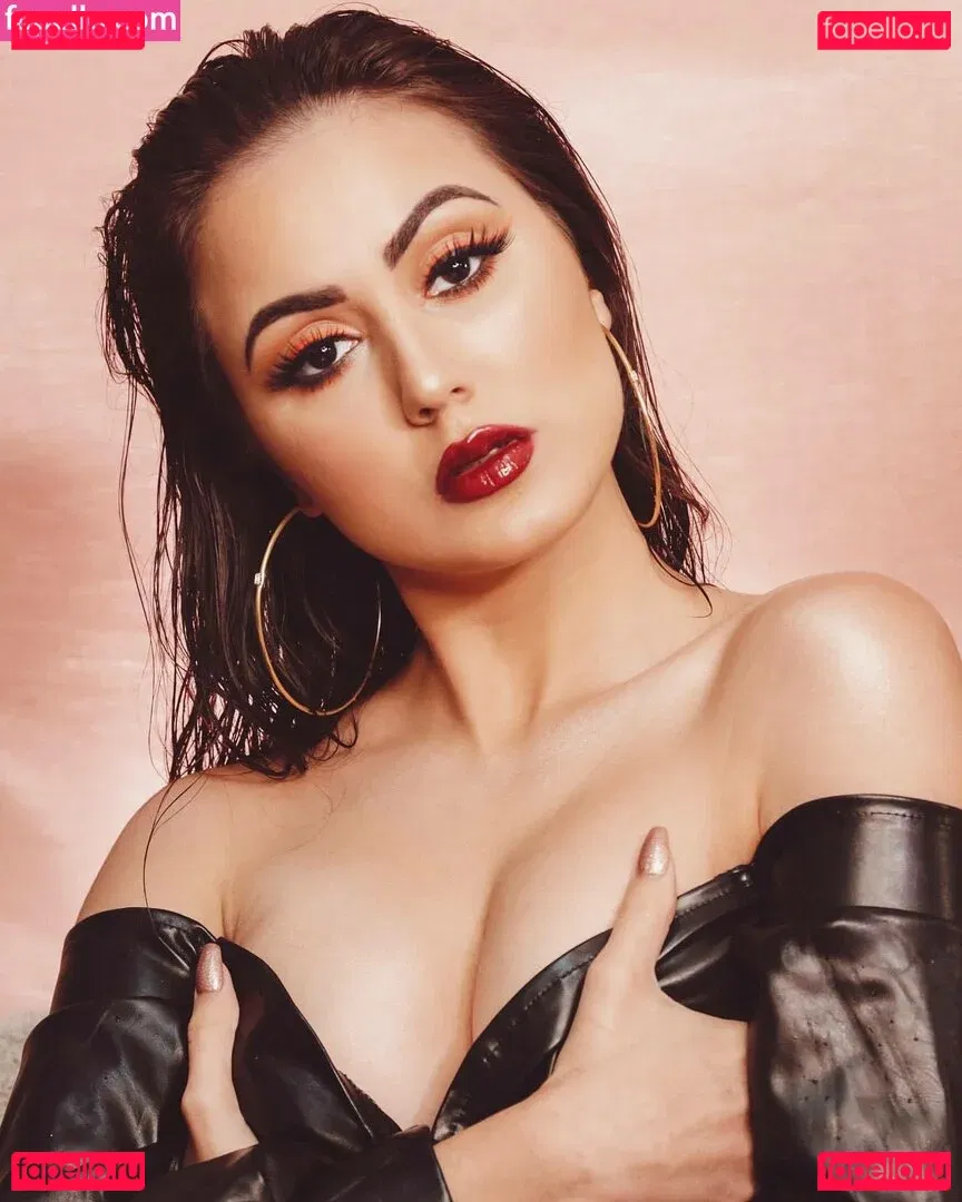 Jana Make Onlyfans Photo Gallery 