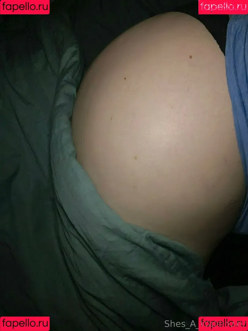 shes_a_wallflower Onlyfans Photo Gallery 