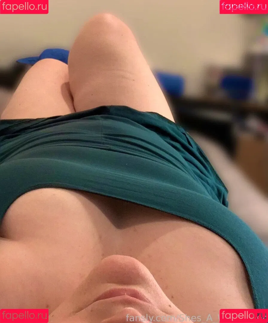 shes_a_wallflower Onlyfans Photo Gallery 