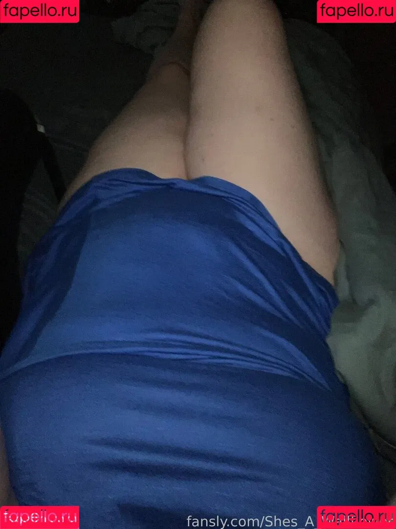 shes_a_wallflower Onlyfans Photo Gallery 