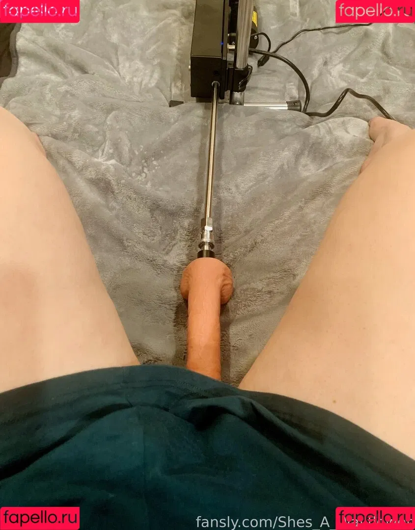 shes_a_wallflower Onlyfans Photo Gallery 