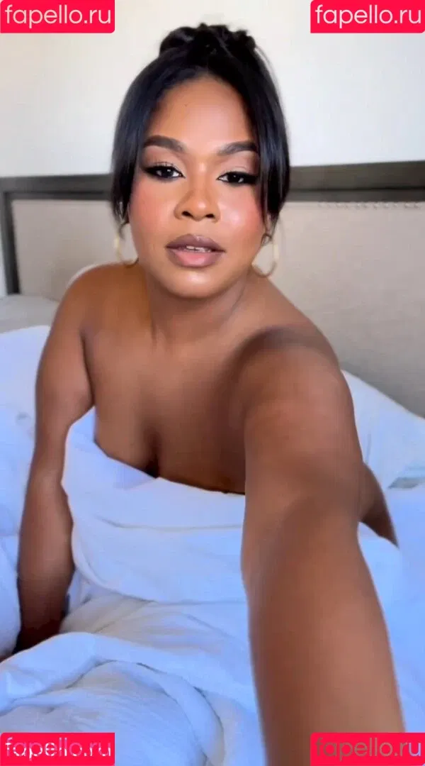 Zoe Chin Loy Onlyfans Photo Gallery 
